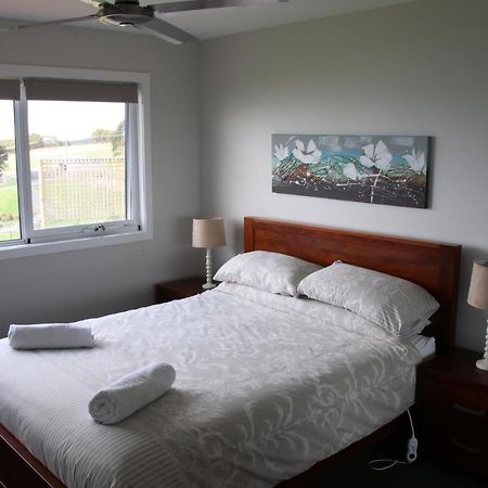 Penguin Seaside Farm Villa Екстериор снимка